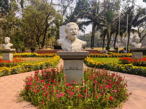 Bangabandhu bust, Jagannath Hall
